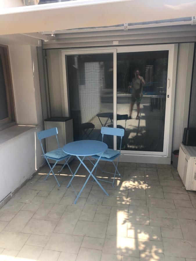Cozy Studio In Town Center Лимасол Экстерьер фото