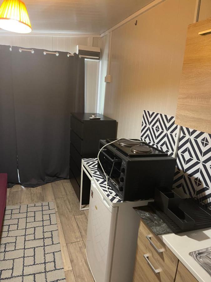 Cozy Studio In Town Center Лимасол Экстерьер фото